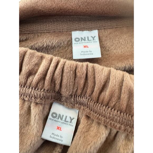 O.N.L.Y Old Navy Loves You Women XL 2pc Lot Velour Button Pajama Top Pants #5275 - Picture 10 of 12